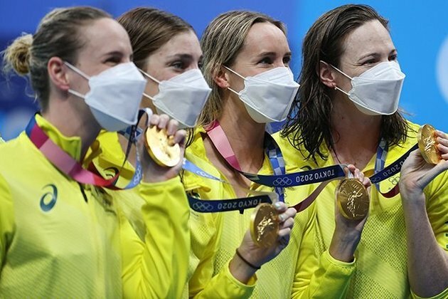 Australia smash world record to win women&#039;s 4x100m relay Olympic gold