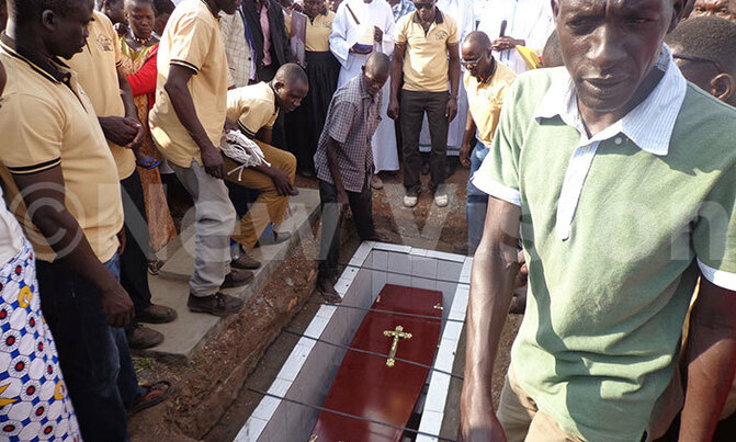 Hundreds bid farewell to Teso veteran radio presenter Hundreds bid farewell to Teso veteran radio presenter