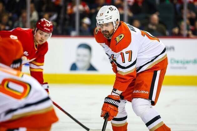 Ducks, Golden Knights each striving to get back on a winning track
