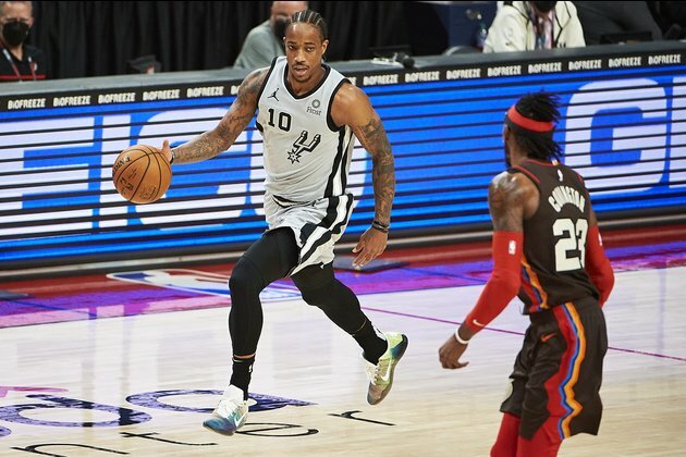 Trail Blazers overcome slow start in romp over Spurs