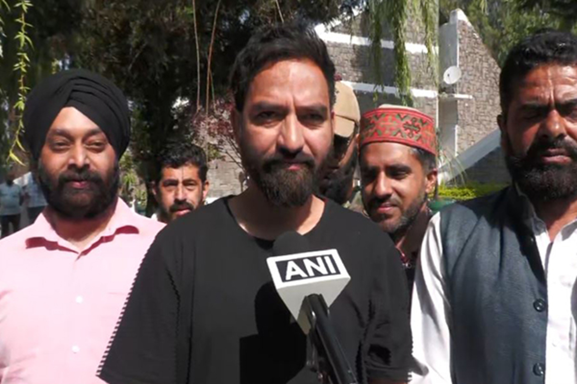 J-K: AAP MLA Mehraj Malik visits Poonch, meets victims of Pakistani shelling