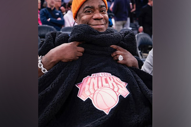 Tracy Morgan exits Knicks Game in wheelchair after appearing to vomit while sitting courtside