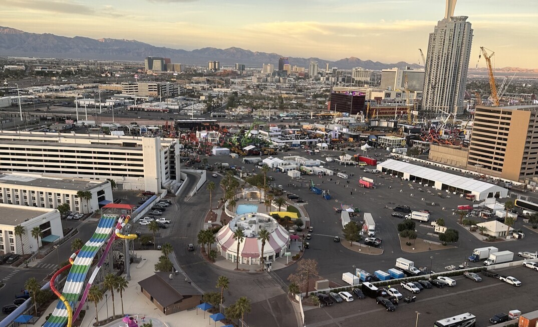 The Festival Lot fills