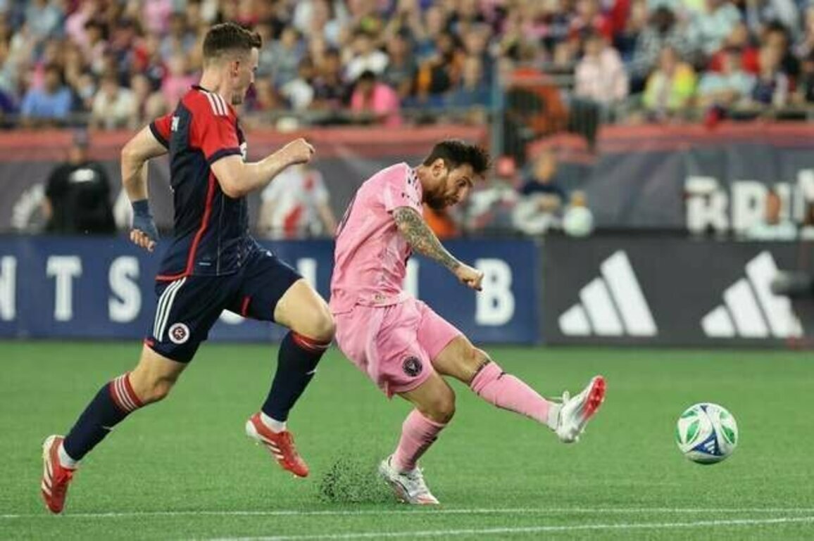 Lionel Messi (2 goals) sets mark as Inter Miami edges Revolution
