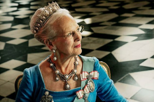 Danish queen tests positive for COVID-19 after Queen Elizabeth II's funeral