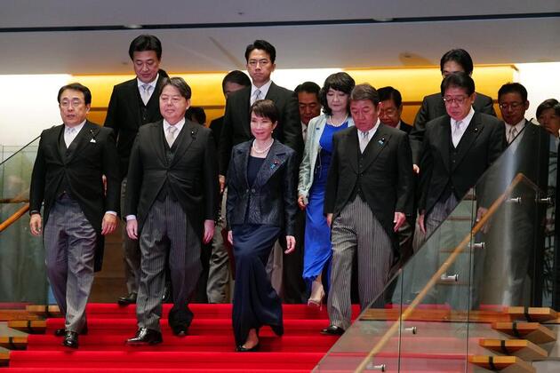 Xinhua Headlines: Japanese PM's erroneous remarks spark concerns of dragging Japan into crisis