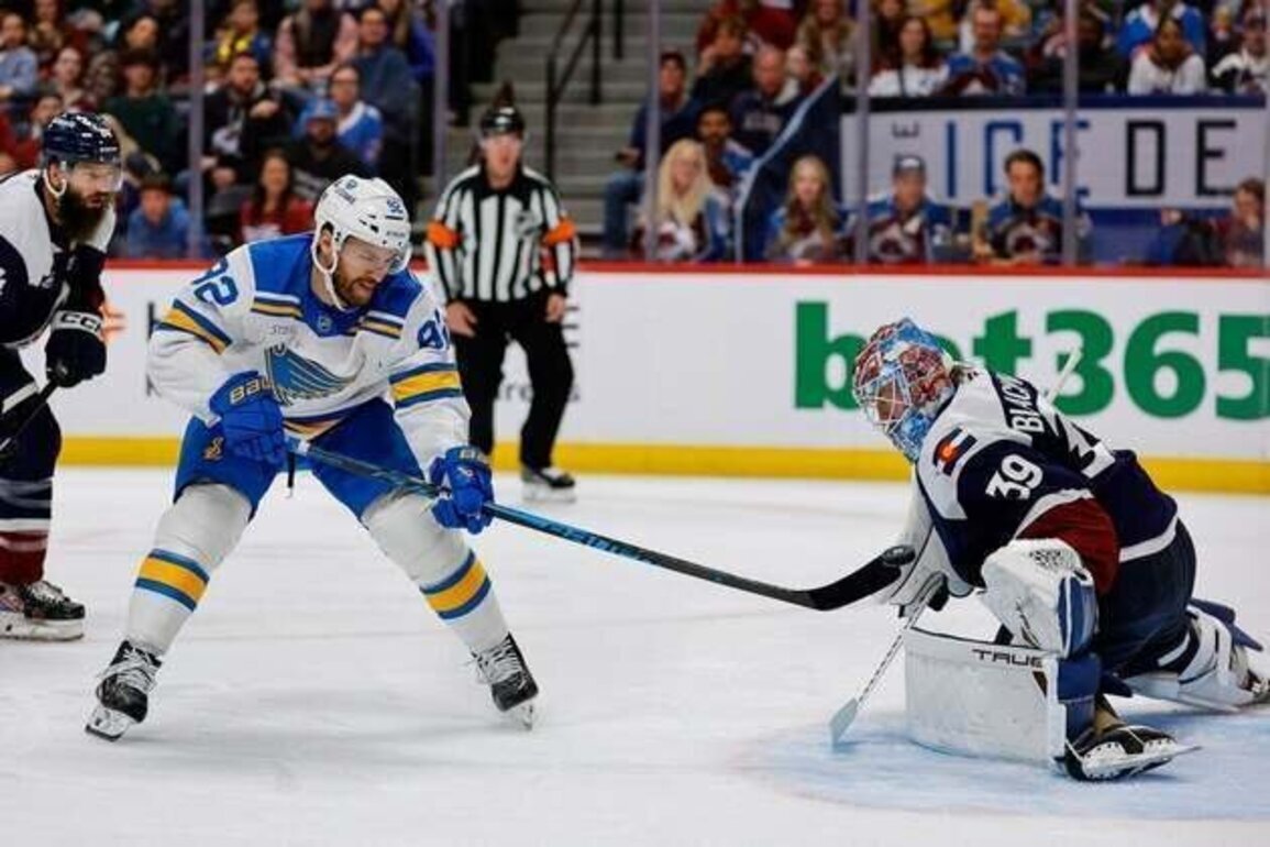 Robert Thomas' hat trick helps Blues beat Avs, continue playoff push