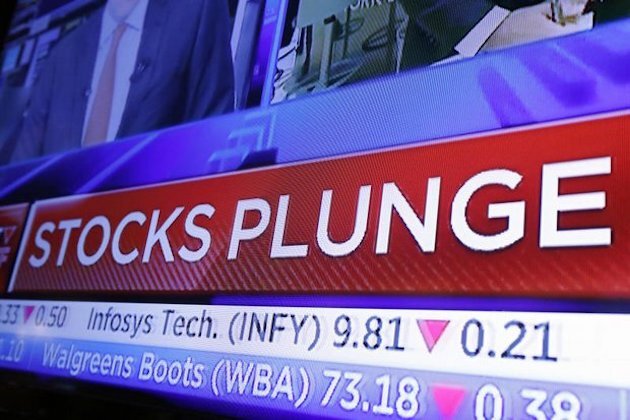 U.S. stocks finish well in red Friday as job numbers dive