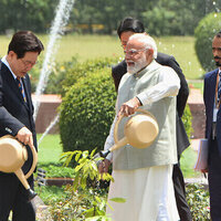 India and South Korea set $50 billion trade target
