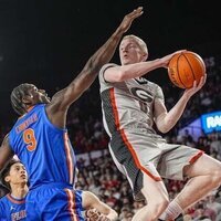 No. 14 Florida stays hot, completes season sweep of rival Georgia
