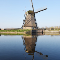 THE NETHERLANDS-KINDERDIJK-WINDMILLS
