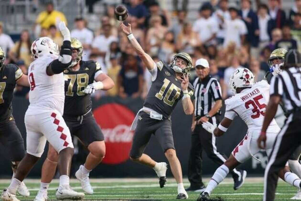 No. 16 Georgia Tech pursues 5-0 start against rested Wake Forest