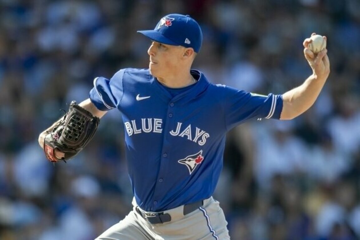 Yankees sign veteran LHP Ryan Yarbrough