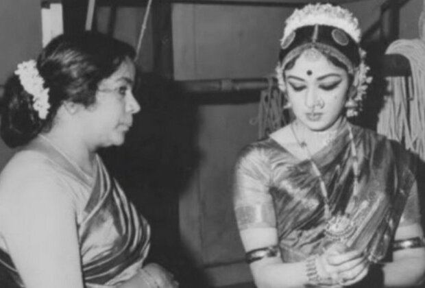 Hema Malini shares throwback pictures with mother on her birth anniversary