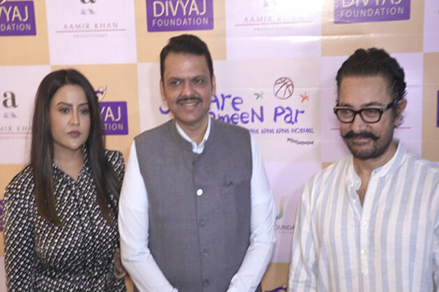 Maharashtra CM Devendra Fadnavis, wife Amruta join Aamir Khan for 'Sitaare Zameen Par' special screening; check pics