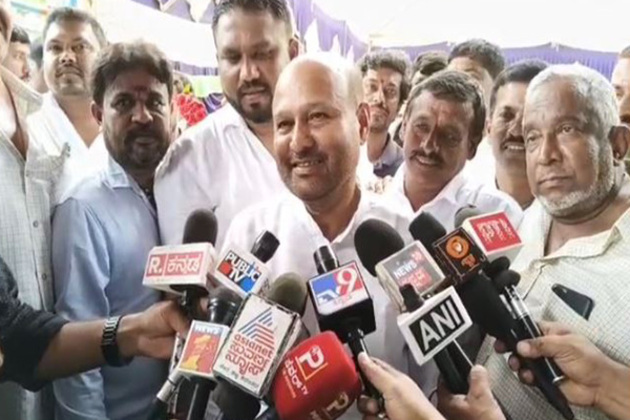 "200 per cent DK will become CM," says close loyalist of DK Shivakumar, Iqbal Hussain