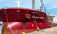  Cargueiro Devbulk Sínem, com bandeira de Porto Rico