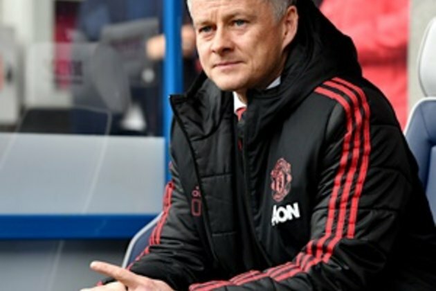 Solskjaer retains coaching staff despite Man Utd slump