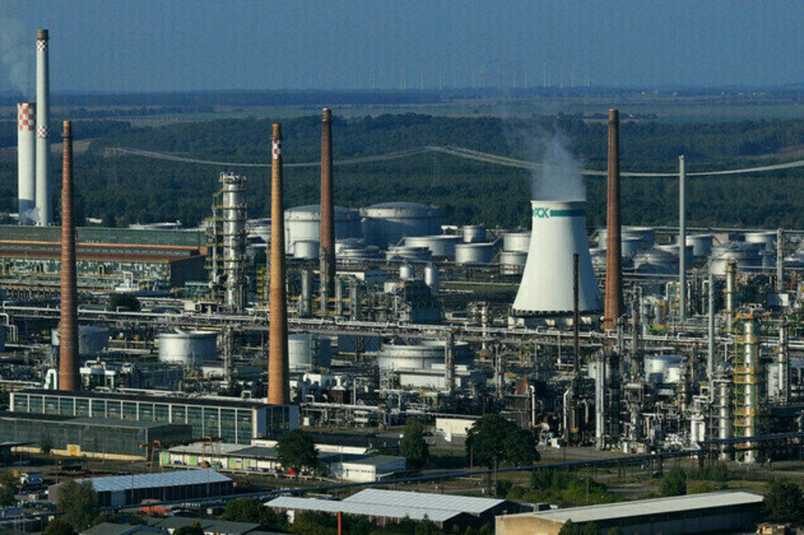 German town wants Russian oil back  Politico