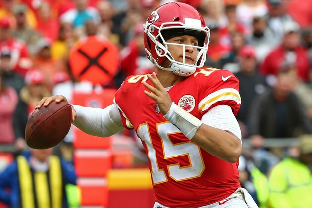 High-profile quarterbacks matched up in Patriots-Chiefs game