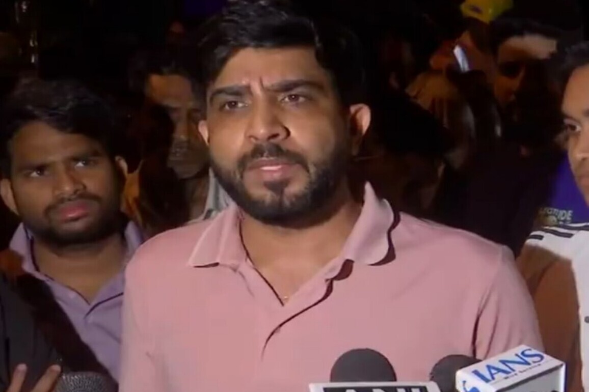 "I want to see my mother": Kin as five-storey building collapses in South Delhi's Mehruali; Rescue Op underway