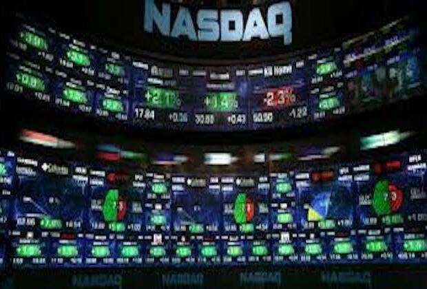 U.S. technology stocks sold off but partially recover towards close