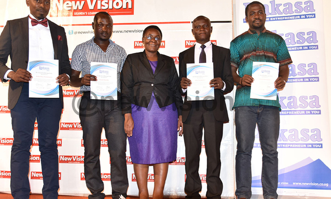Pakasa winners to be announced Monday Pakasa winners to be announced Monday