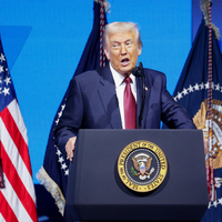 Trump walks back fedal funding warning, says he'll help Mamdani "a little bit" in New York