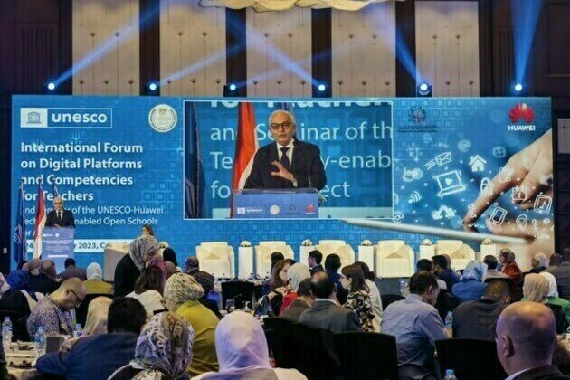 Huawei showcases the achievements of the "Technology-enabled Open Schools for All" project in cooperation with UNESCO