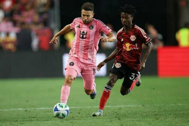 Lionel Messi's 6th brace in 7 games seals Inter Miami's win over Red Bulls