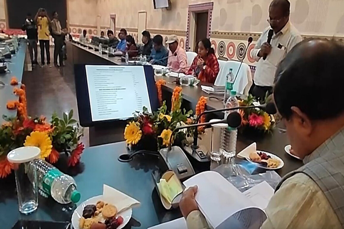Odisha Minister holds review meeting on Kharif procurement operations