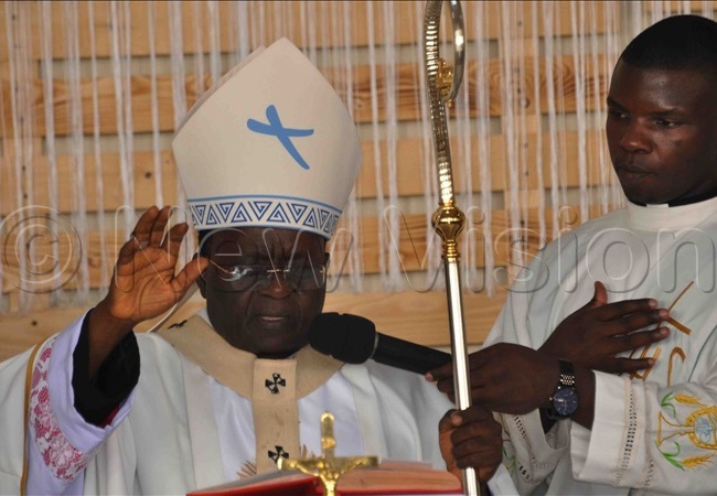  rchbishop wanga blessing the congregation after mass 