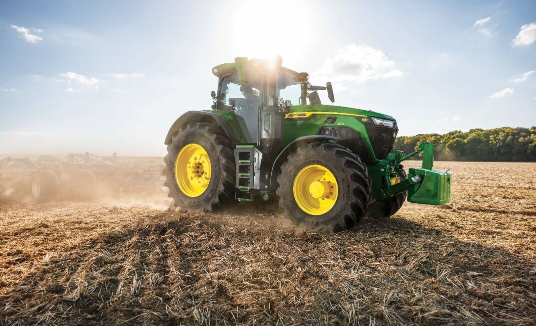 John Deere’s new 6R tractor range features a new cab that boosts visibility by 20 per cent, with automotive-style comfort and rideability.