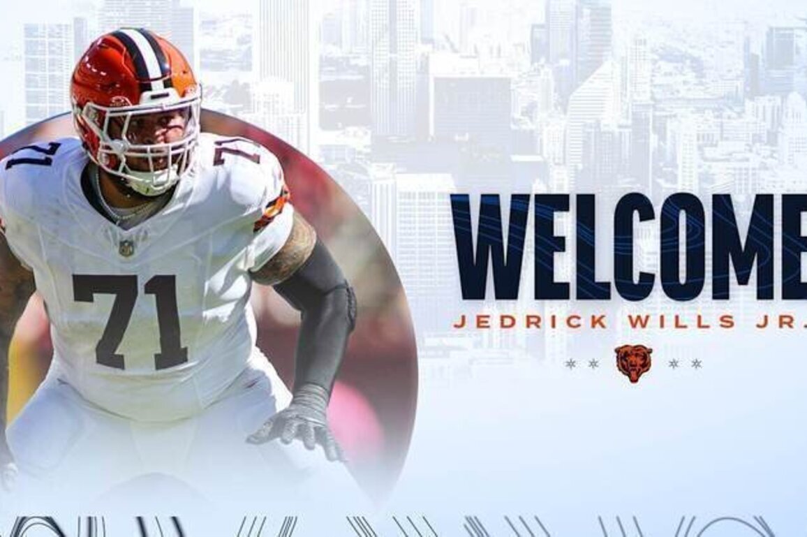 Chicago Bears sign OL Jedrick Wills Jr.