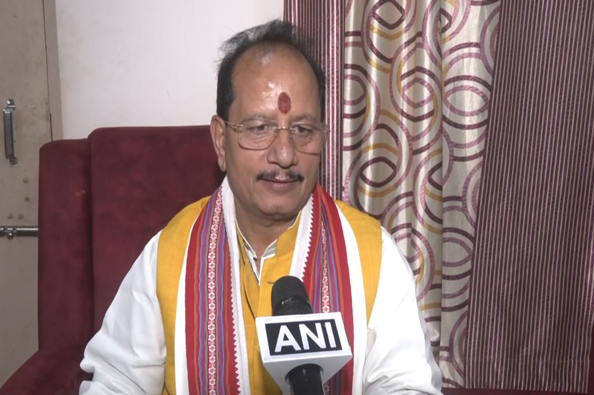 "Those who learnt anarchy during jungle raj, now trying to convert it to "gunda raj": Bihar Dy CM Vijay Kumar Sinha