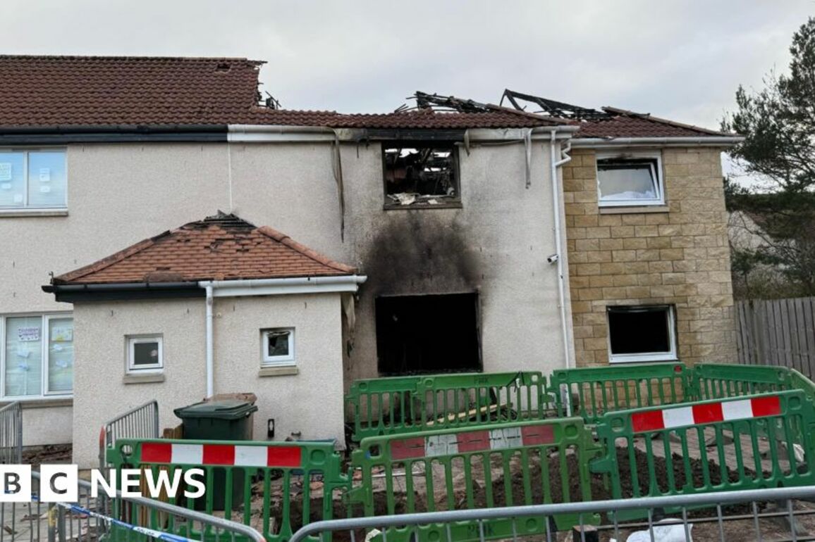 Teenagers arrested over Edinburgh house fire linked to gang feud