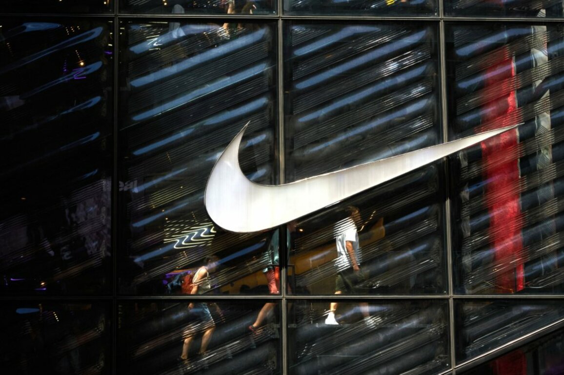 Nike se desploma en Bolsa - Diario Financiero