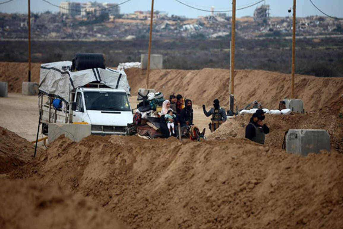 Israel issues warning as troops hold buffer zones in Gaza