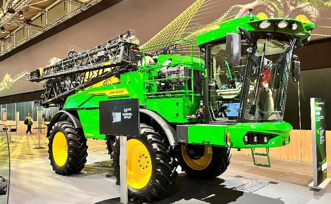 John Deere 300M self propelled sprayer