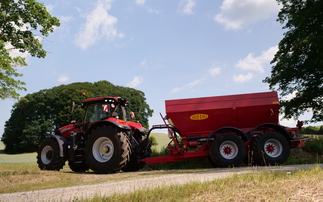 Top spreaders on show at LAMMA 2025