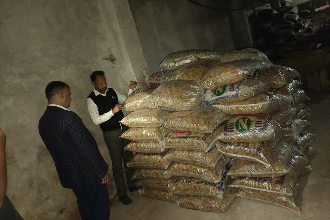 FSSAI, UPFSDA seize over 13K litres of adulterated oil, other food products in Kanpur raid
