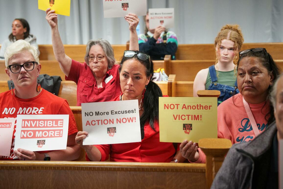 Readers Write- Police response to domestic violence, Lake Street raid, trade