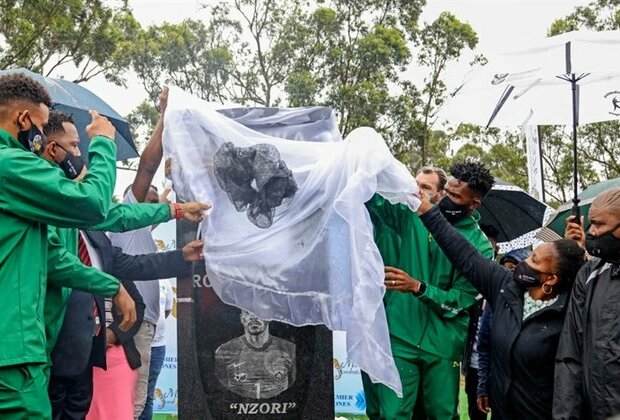 PICTURES | Senzo Meyiwa&#039;s tombstone unveiled in KwaZulu-Natal