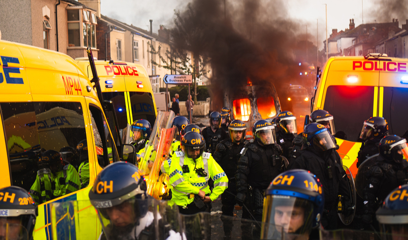 Rioting in Southport © Ian Hamlett / shutterstock.com