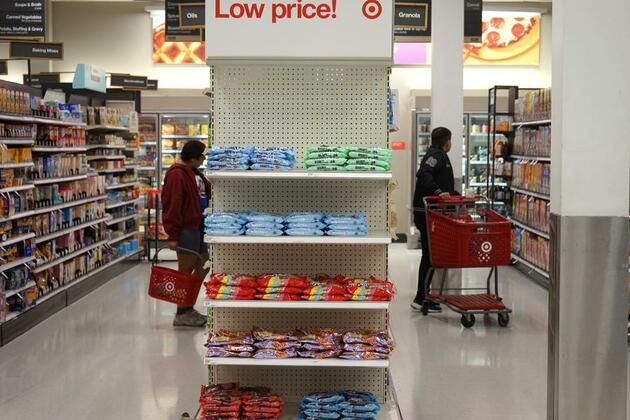 Trump's tariff escalation sparks global concern
