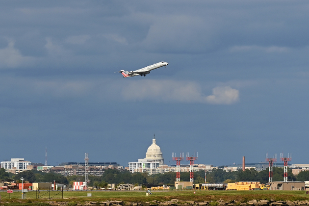 U.S.-ARLINGTON-GOVERNMENT-SHUTDOWN-FLIGHTS-DELAY