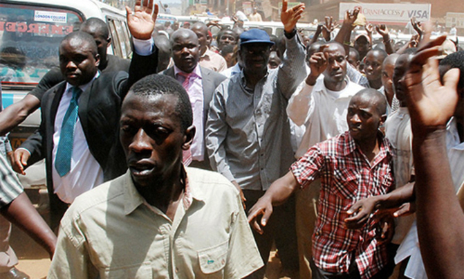 FDC's Kizza Besigye arrested FDC's Kizza Besigye arrested