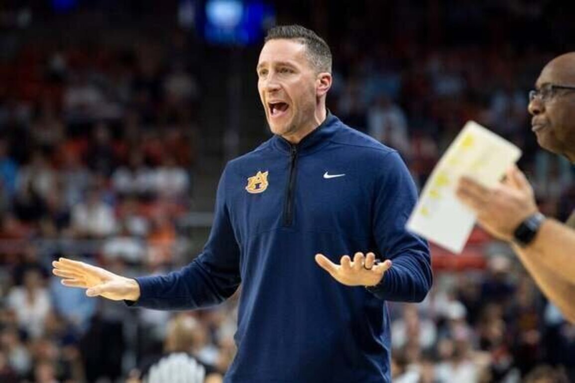 Auburn, South Carolina seek stability after tough starts in SEC