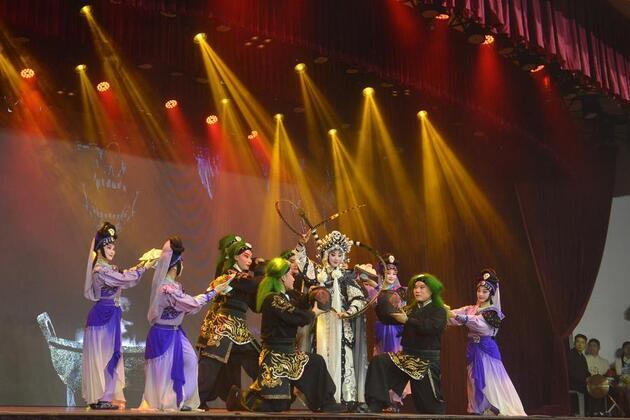 Centuries-old Wu Opera staged in Cambodia ahead of Chinese New Year