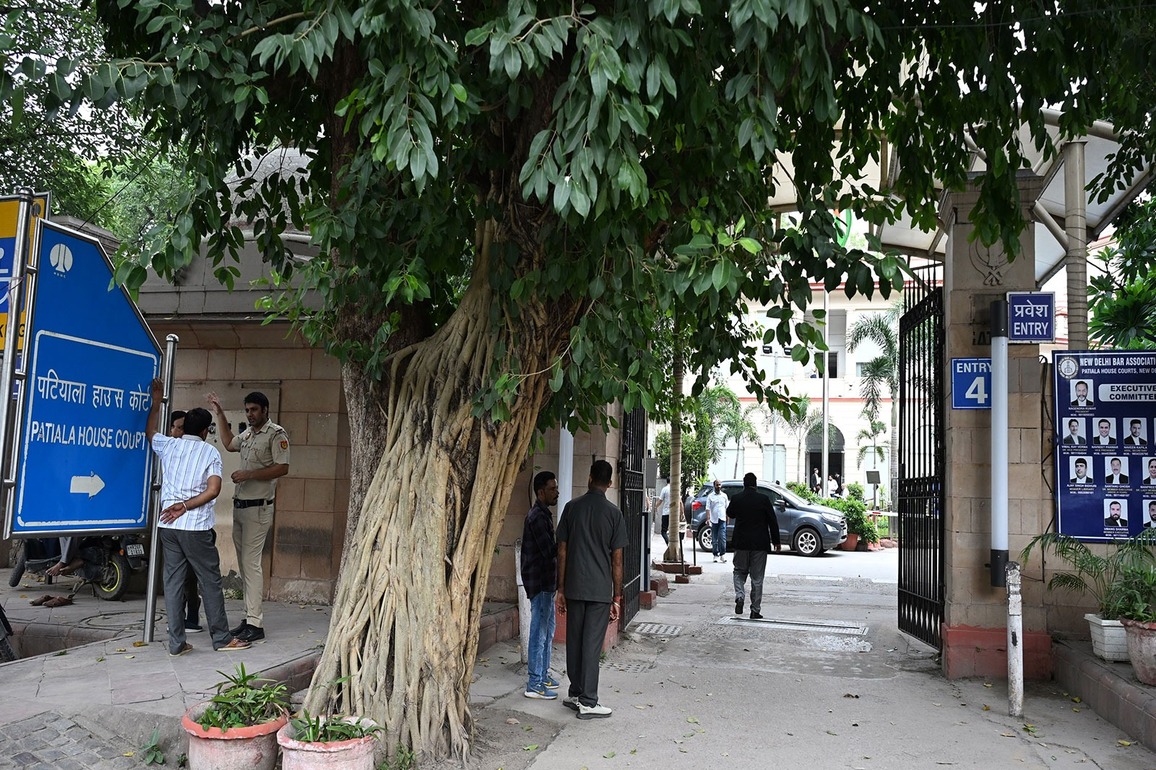 Delhi: Patiala House Court grants bail to nine accused in Parliament Street Police Station protest case